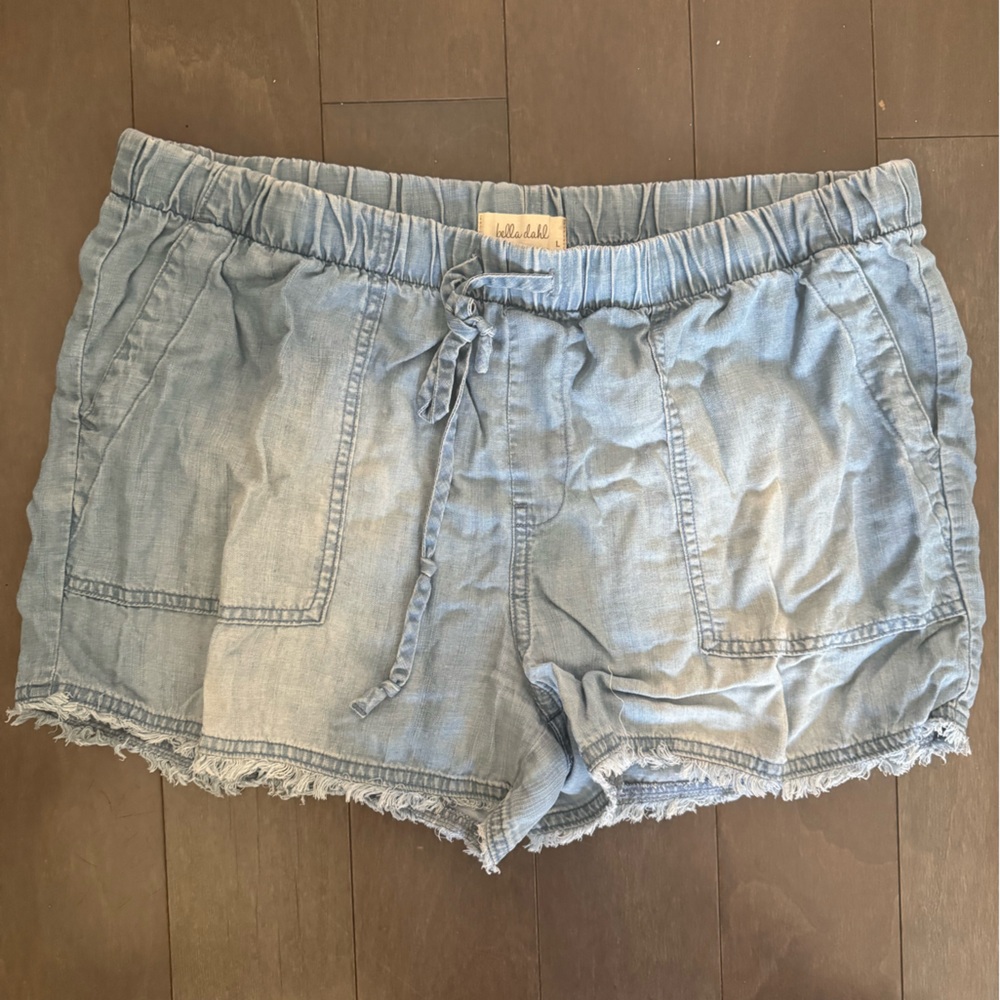 Bella Dahl Stretchy Jean Shorts